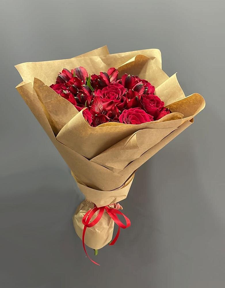 Букет цветов из: Альстромерии и Розы в Васильчиново