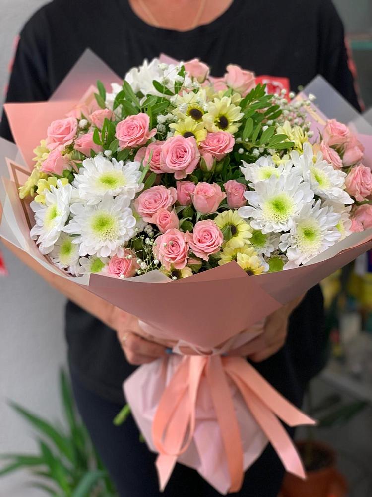 Букет цветов из: Розы и Хризантемы в Васильчиново