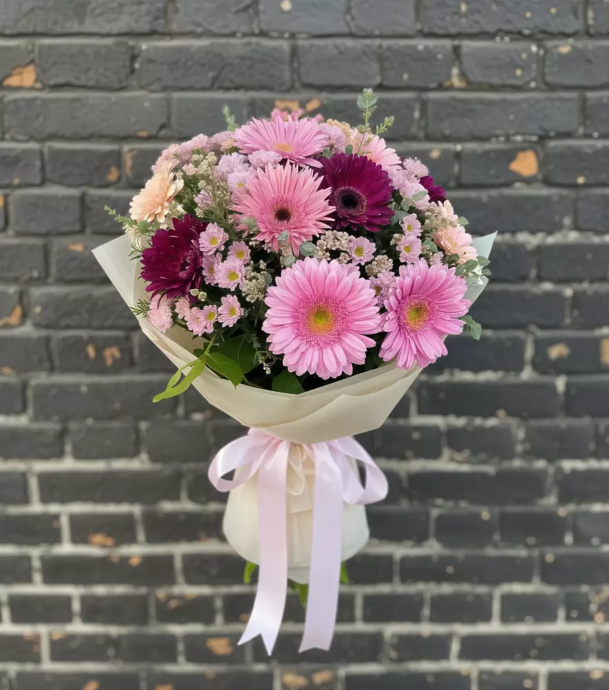 Букет цветов из: Герберы и Хризантемы в Васильчиново