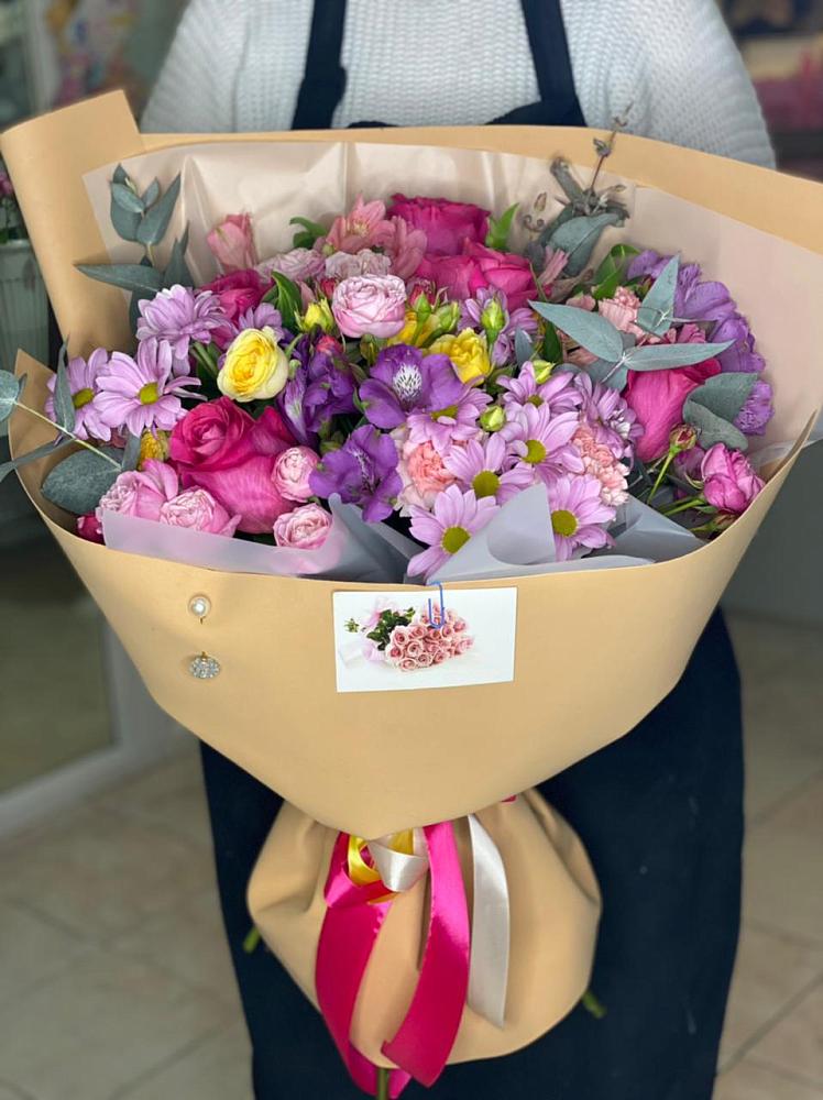 Букет цветов из: Хризантемы, Гвоздики и Альстромерии в Васильчиново