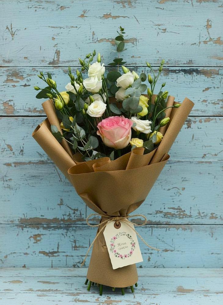 Букет цветов из: Розы и Лизиантусы в Васильчиново