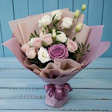 Букет цветов из:  Розы и Лизиантусы в Васильчиново