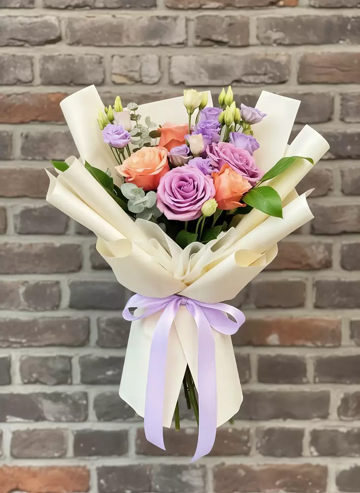 Букет цветов из: Лизиантусы и Розы в Васильчиново