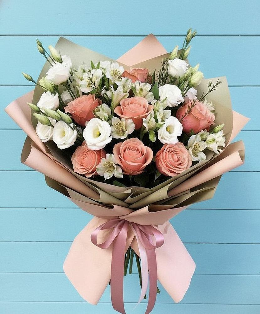 Букет цветов из: Розы, Альстромерии и Лизиантусы в Васильчиново