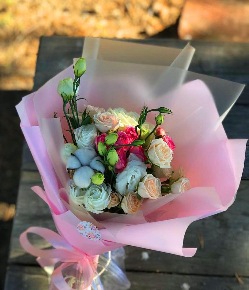 Букет цветов из: Розы и Лизиантусы в Васильчиново