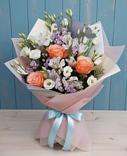 Букет цветов из:  Лизиантусы, Розы, Альстромерии и Гипсофила в Васильчиново