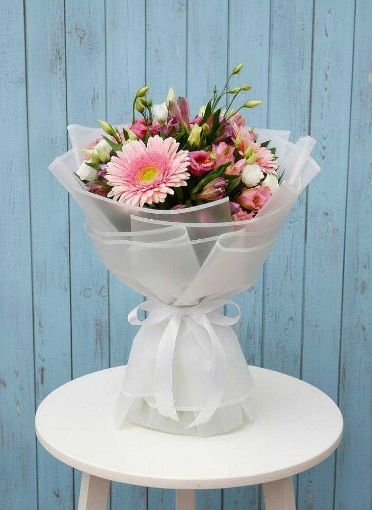 Букет цветов из: Герберы, Альстромерии и Лизиантусы в Васильчиново