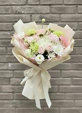 Букет цветов из:  Гвоздики, Розы, Лизиантусы и Хризантемы #REPLACE_PRED# Васильчиново