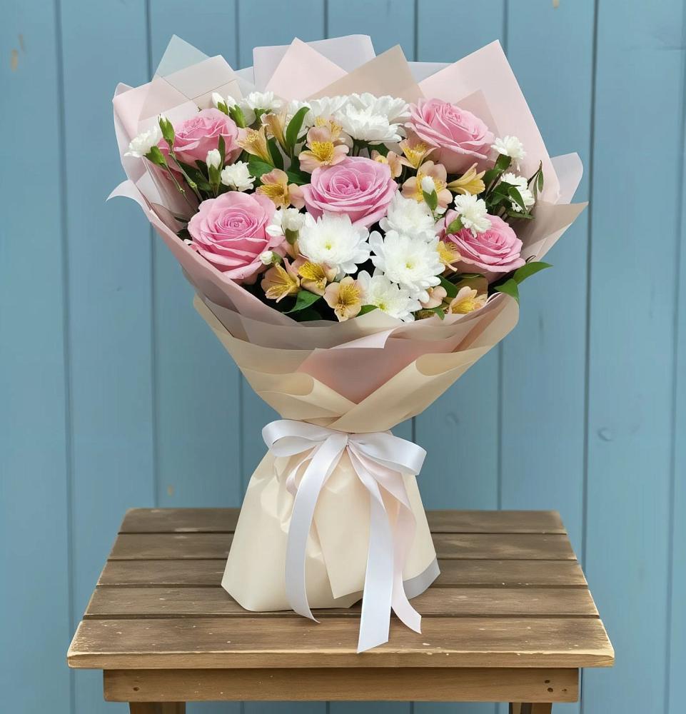 Букет цветов из: Гвоздики, Орхидеи и Розы в Васильчиново