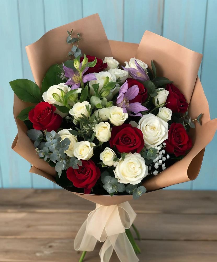 Букет цветов из: Розы и Альстромерии в Васильчиново