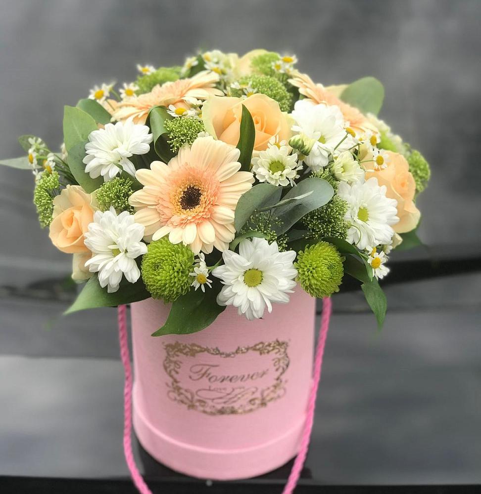 Цветочная композиция из Розы, Герберы и Хризантемы в шляпной коробке в Васильчиново