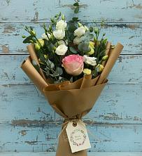 Букет цветов из:  Розы и Лизиантусы в Васильчиново